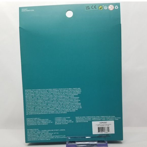 Loungefly Disney Pocahontas Magnetic Paper Doll Set NWT - Picture 2 of 7